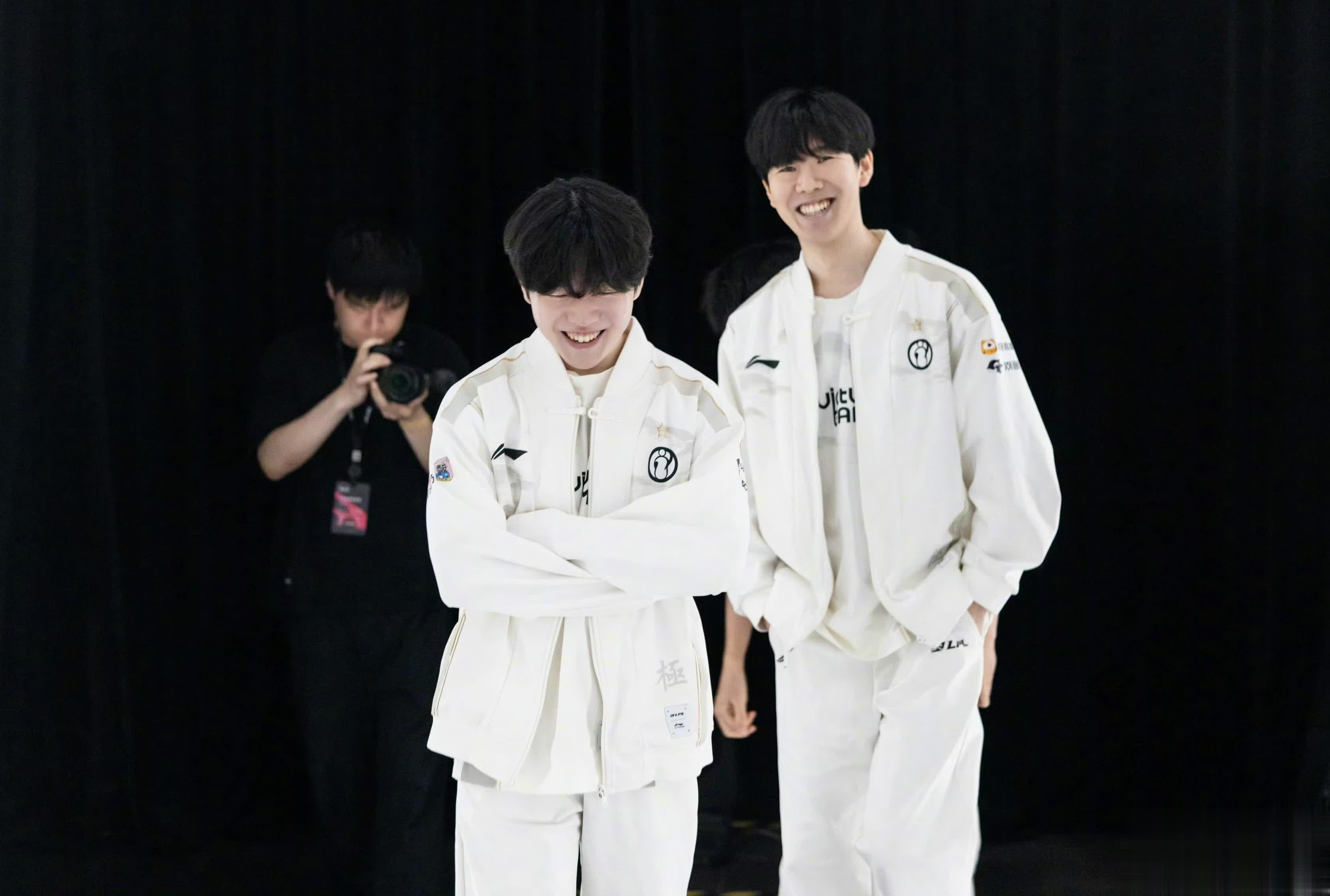 流量队, 问鼎S, LOL最高 流量队, 问鼎S, LOL最高