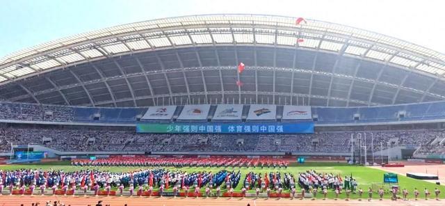 src, 米接力赛中 src, 米接力赛中