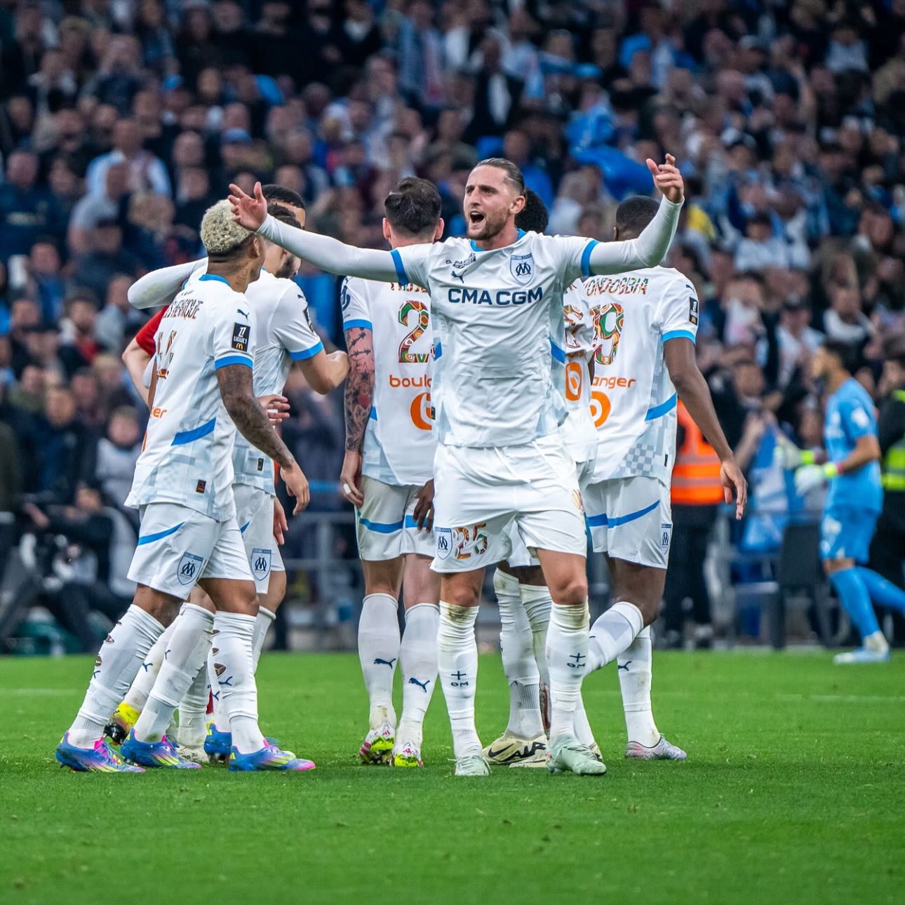 tenan, 持令我动容, 能身披蓝白 tenan, 持令我动容, 能身披蓝白