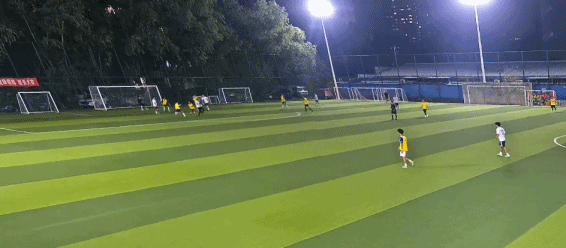 突入禁区射 突入禁区射