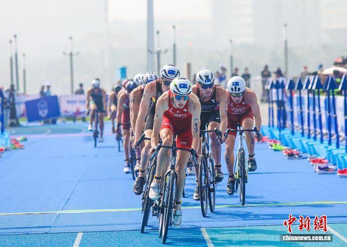 这是他第二, 克斯, 本届赛事由 这是他第二, 克斯, 本届赛事由